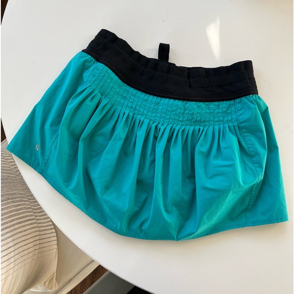 Lululemon Skort - Picture 7 of 8